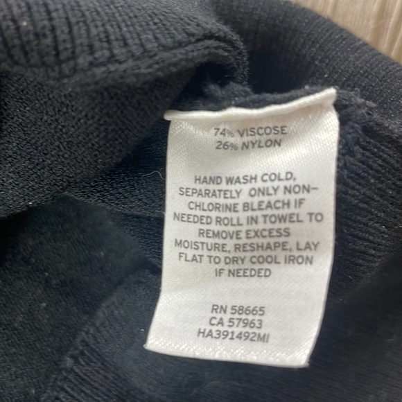 HALOGEN Black Ruffle Shoulder Removable Zip Sleeve Mock Sweater Top Size Small - Picture 8 of 11